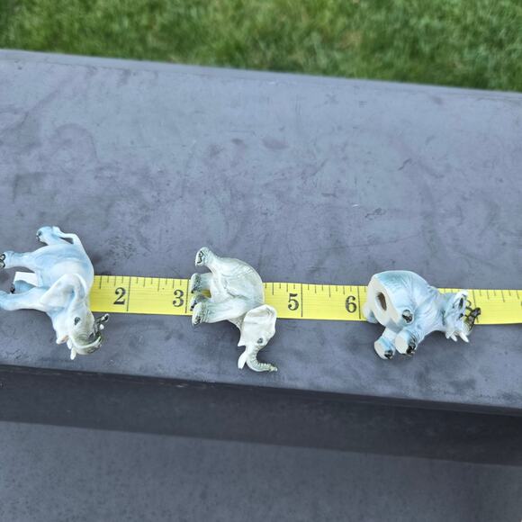 Cacciapuoti Ceramic Gray Elephants Set of 3 Made in Italy Approx 2" each *read* - Picture 11 of 13